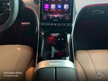 MERCEDES-BENZ CLE 300 e AMG Prem Fahrass  Night Digital Pano