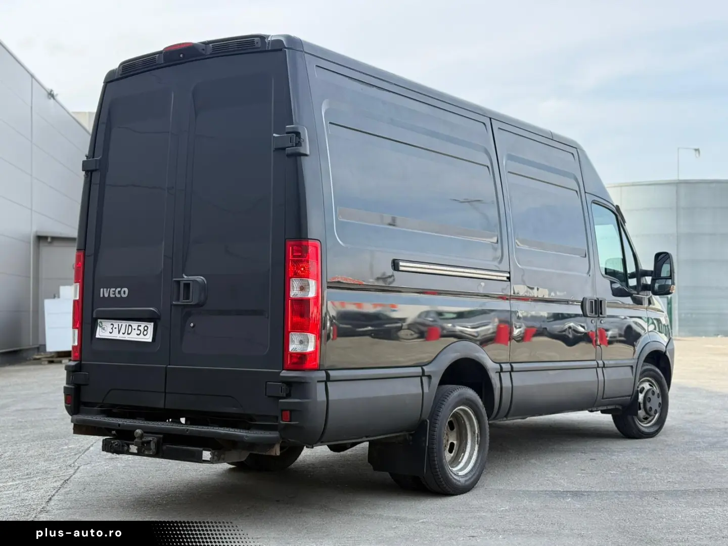 Iveco Daily 40C18 3.0HPI 180CP 2010 PUNTE DUBLA