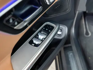 MERCEDES-BENZ CLE 450 4M Cabriolet AMG Sport Advanced Magno