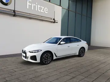 BMW i4 eDrive 40 M Sport LED KLIMAAUTO NAVI PDC SHZ