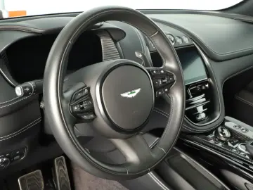 ASTON MARTIN DBX V8 707 1.Hand GARANTIE-AM