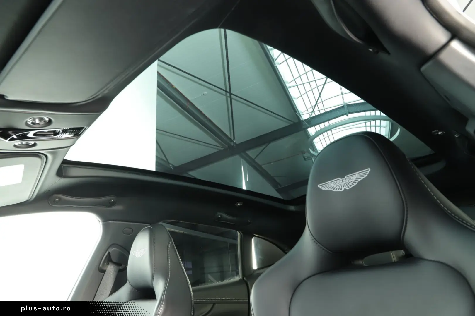 ASTON MARTIN DBX V8 707 1.Hand GARANTIE-AM