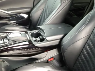 ASTON MARTIN DBX V8 707 1.Hand GARANTIE-AM