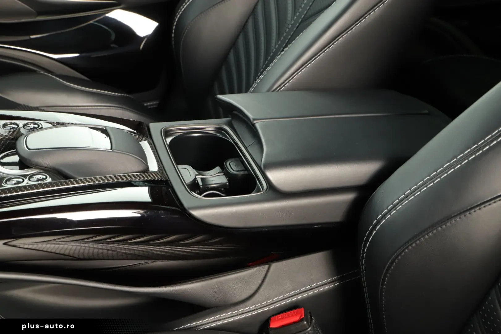 ASTON MARTIN DBX V8 707 1.Hand GARANTIE-AM