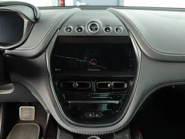 ASTON MARTIN DBX V8 707 1.Hand GARANTIE-AM