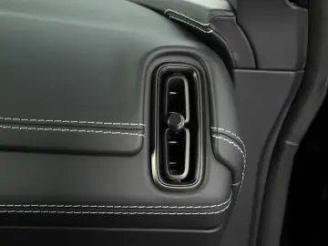 ASTON MARTIN DBX V8 707 1.Hand GARANTIE-AM