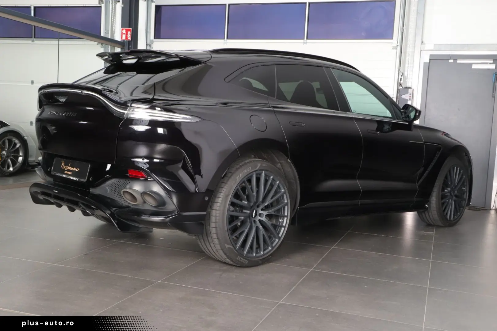 ASTON MARTIN DBX V8 707 1.Hand GARANTIE-AM