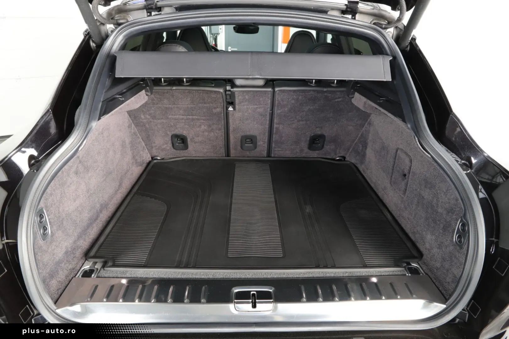 ASTON MARTIN DBX V8 707 1.Hand GARANTIE-AM