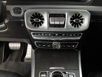 MERCEDES-BENZ G 63 AMG Mercedes-AMG G 63
