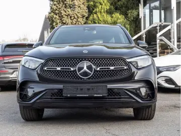 MERCEDES-BENZ GLC 300 e 4M AMG-Sport Pano Burm AHK Night