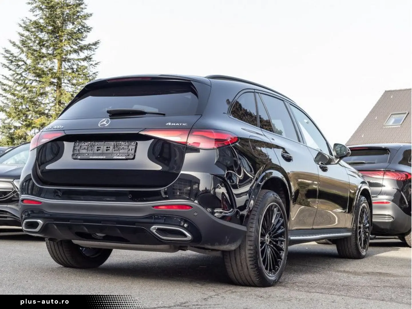 MERCEDES-BENZ GLC 300 e 4M AMG-Sport Pano Burm AHK Night