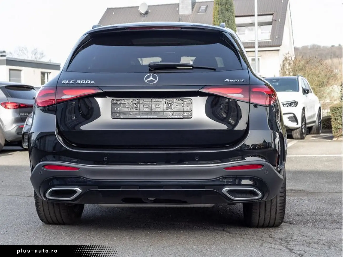 MERCEDES-BENZ GLC 300 e 4M AMG-Sport Pano Burm AHK Night