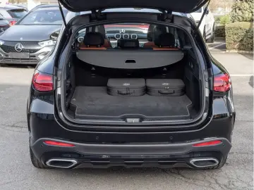 MERCEDES-BENZ GLC 300 e 4M AMG-Sport Pano Burm AHK Night