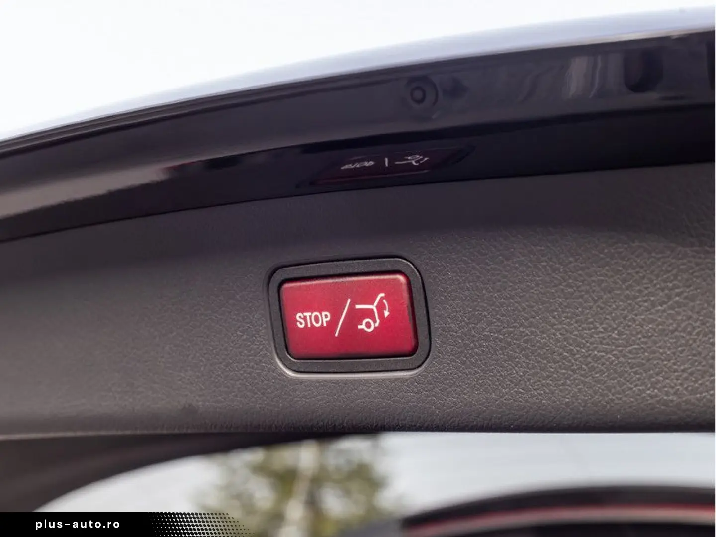 MERCEDES-BENZ GLC 300 e 4M AMG-Sport Pano Burm AHK Night