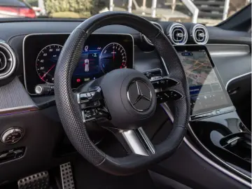 MERCEDES-BENZ GLC 300 e 4M AMG-Sport Pano Burm AHK Night