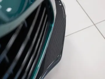 ASTON MARTIN 4.0 V8 DBX707 25MY