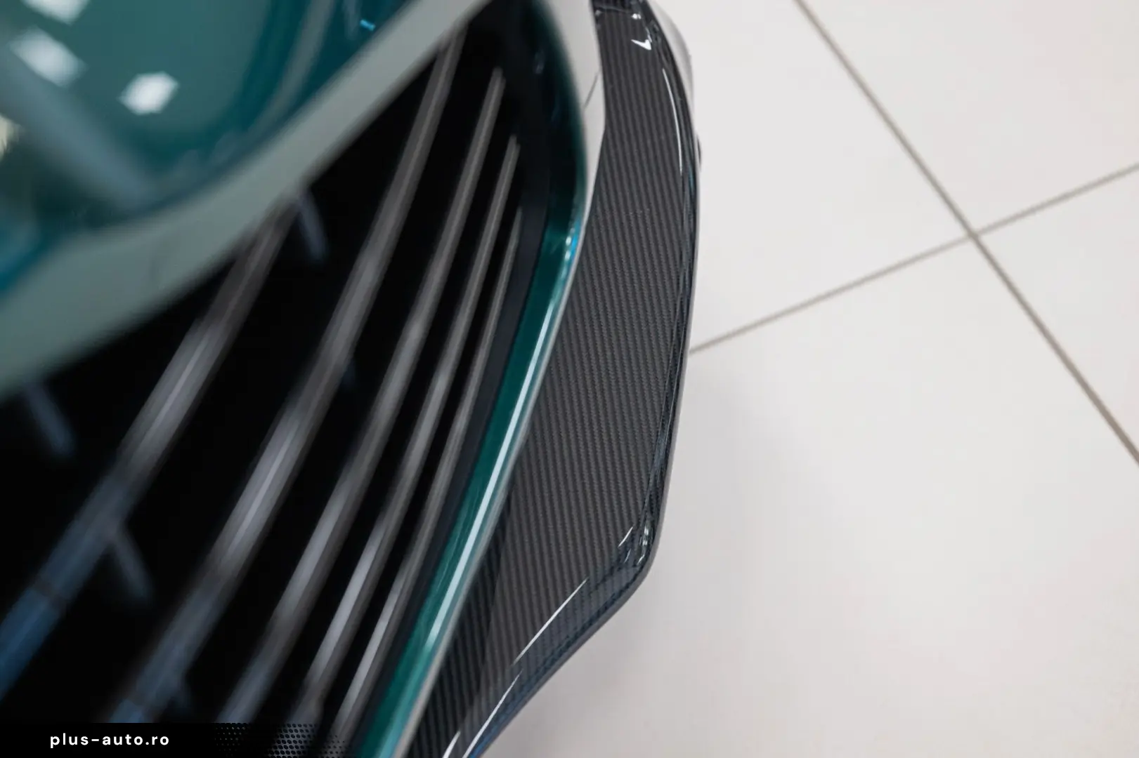 ASTON MARTIN 4.0 V8 DBX707 25MY