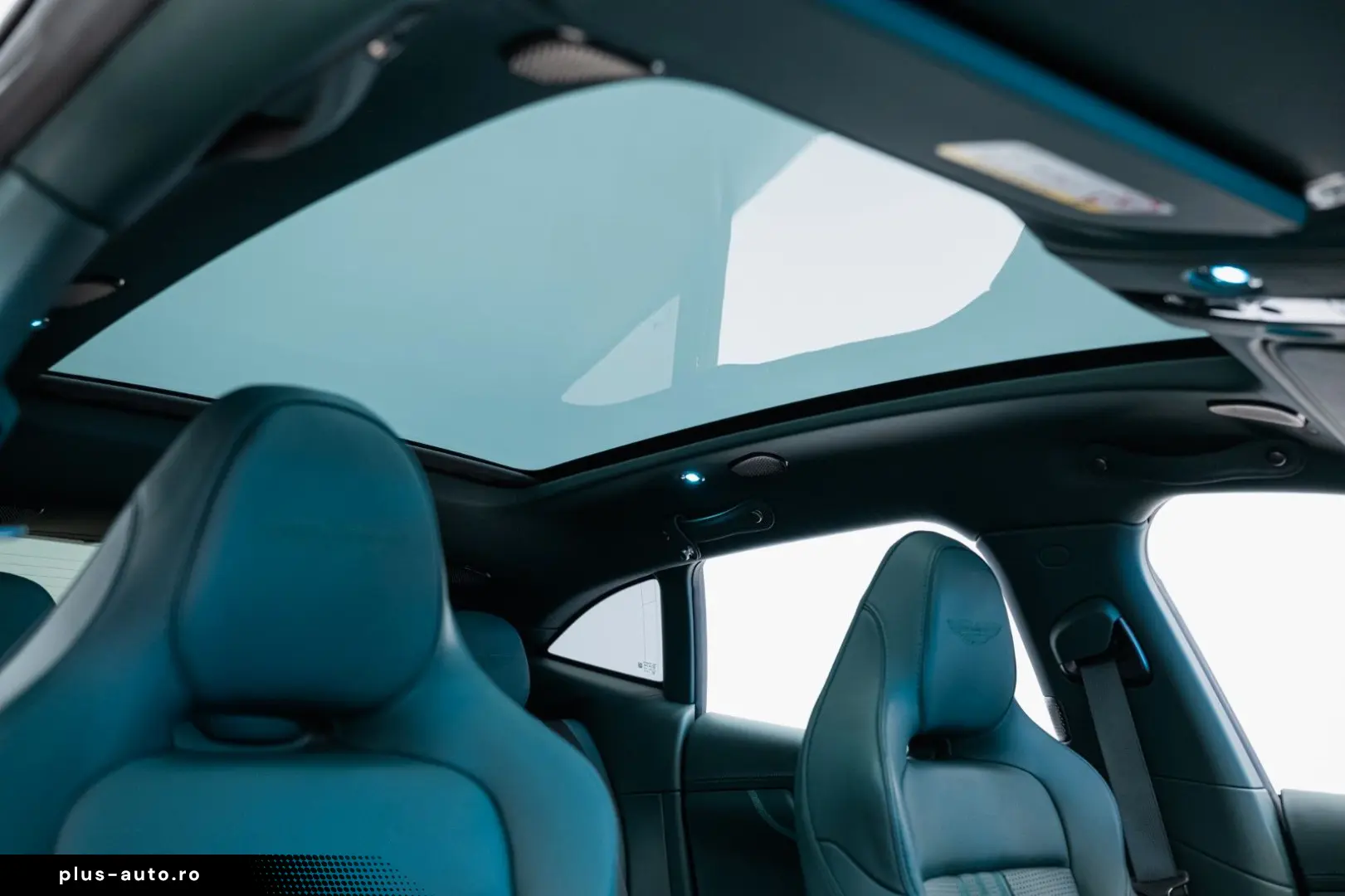 ASTON MARTIN 4.0 V8 DBX707 25MY