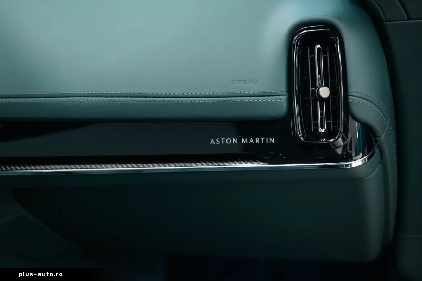 ASTON MARTIN 4.0 V8 DBX707 25MY