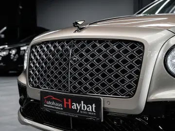 BENTLEY Flying Spur Hybrid MULLINER Blackline