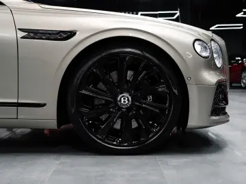 BENTLEY Flying Spur Hybrid MULLINER Blackline
