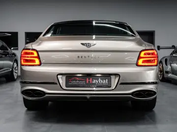 BENTLEY Flying Spur Hybrid MULLINER Blackline