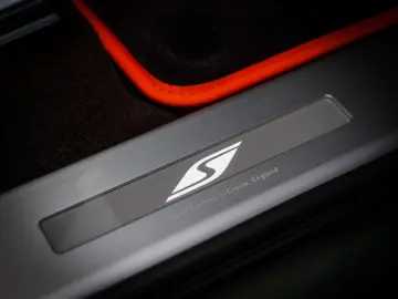 BENTLEY Bentayga S V8 Styling Spec  Naim  Touring Spec