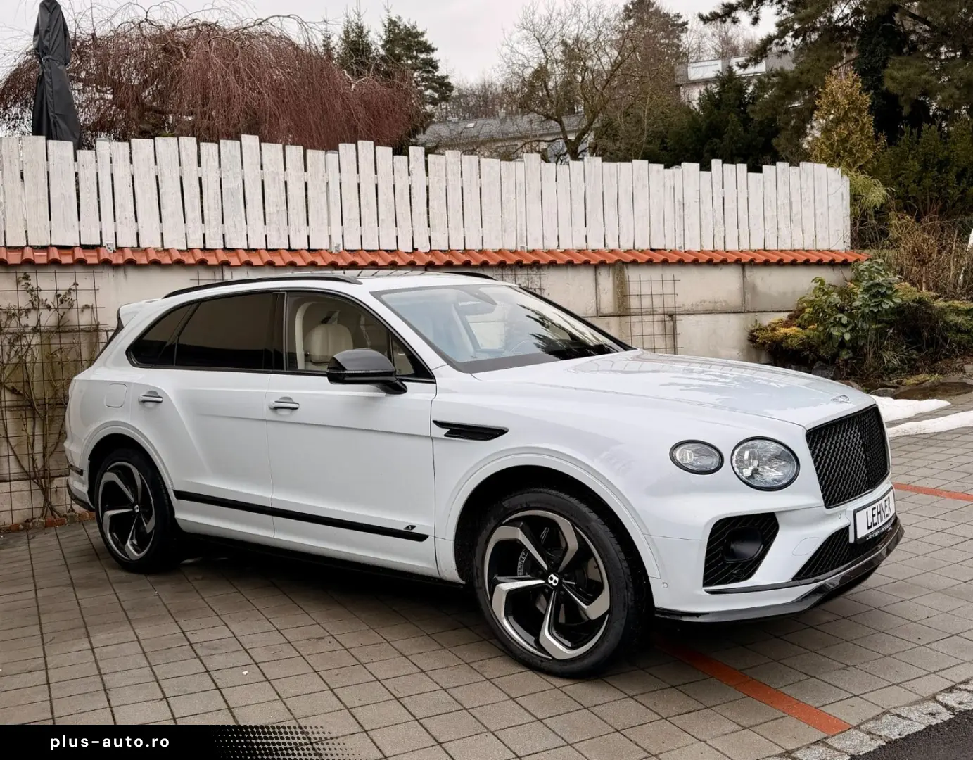 BENTLEY Bentayga 4.0 V8 S 4WD NIGHT STANDHEIZUNG