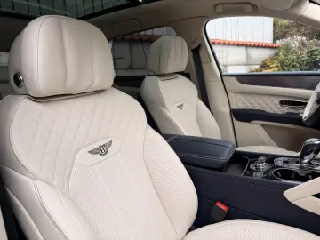 BENTLEY Bentayga 4.0 V8 S 4WD NIGHT STANDHEIZUNG