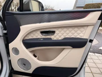 BENTLEY Bentayga 4.0 V8 S 4WD NIGHT STANDHEIZUNG