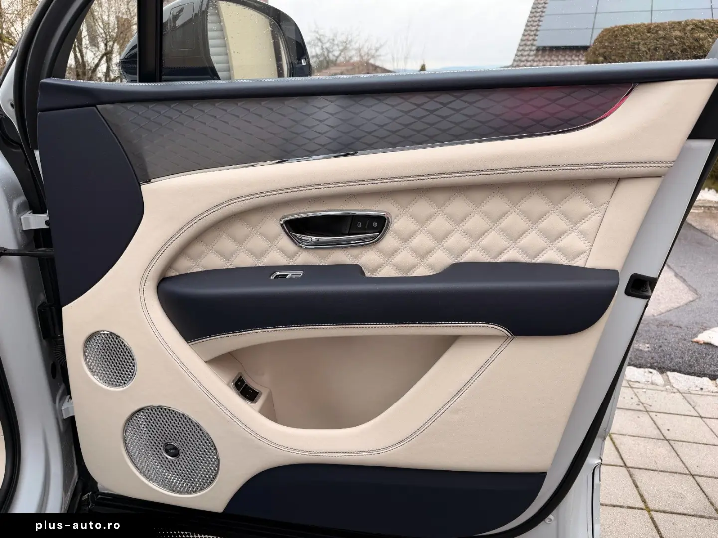 BENTLEY Bentayga 4.0 V8 S 4WD NIGHT STANDHEIZUNG