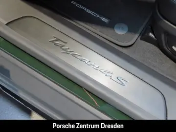 PORSCHE Taycan 4S Cross Turismo    BOSE®   Matrix   HUD