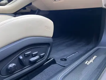 PORSCHE Taycan Turbo Cross Tur. Nightvision · Top Ausst.