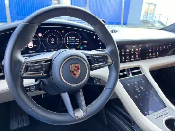 PORSCHE Taycan Turbo Cross Tur. Nightvision · Top Ausst.