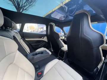 PORSCHE Taycan Turbo Cross Tur. Nightvision · Top Ausst.