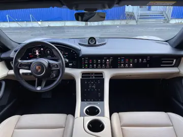 PORSCHE Taycan Turbo Cross Tur. Nightvision · Top Ausst.