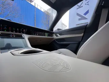 PORSCHE Taycan Turbo Cross Tur. Nightvision · Top Ausst.