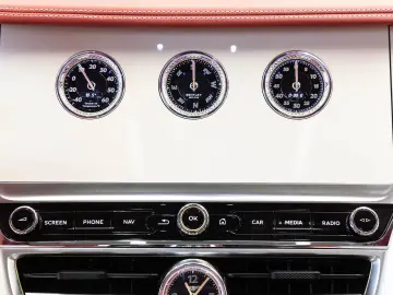 BENTLEY Flying Spur Speed First Edition WHITE & RED