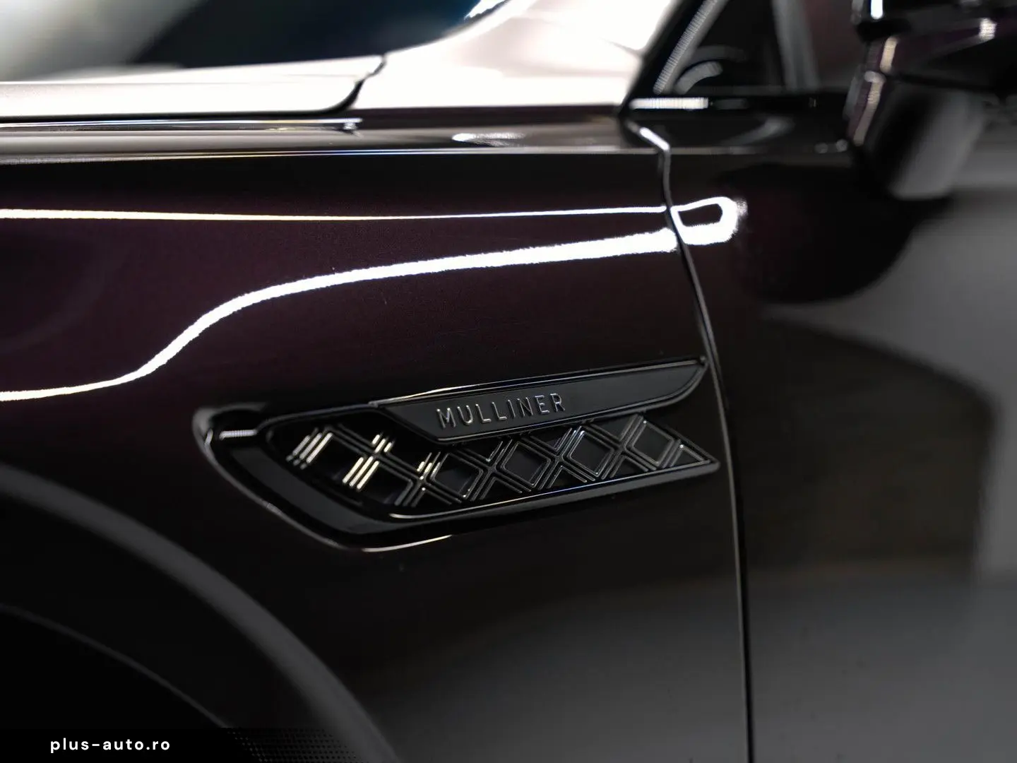 BENTLEY Flying Spur 4.0 V8 Hybrid Mulliner  NAIM ROTATIN