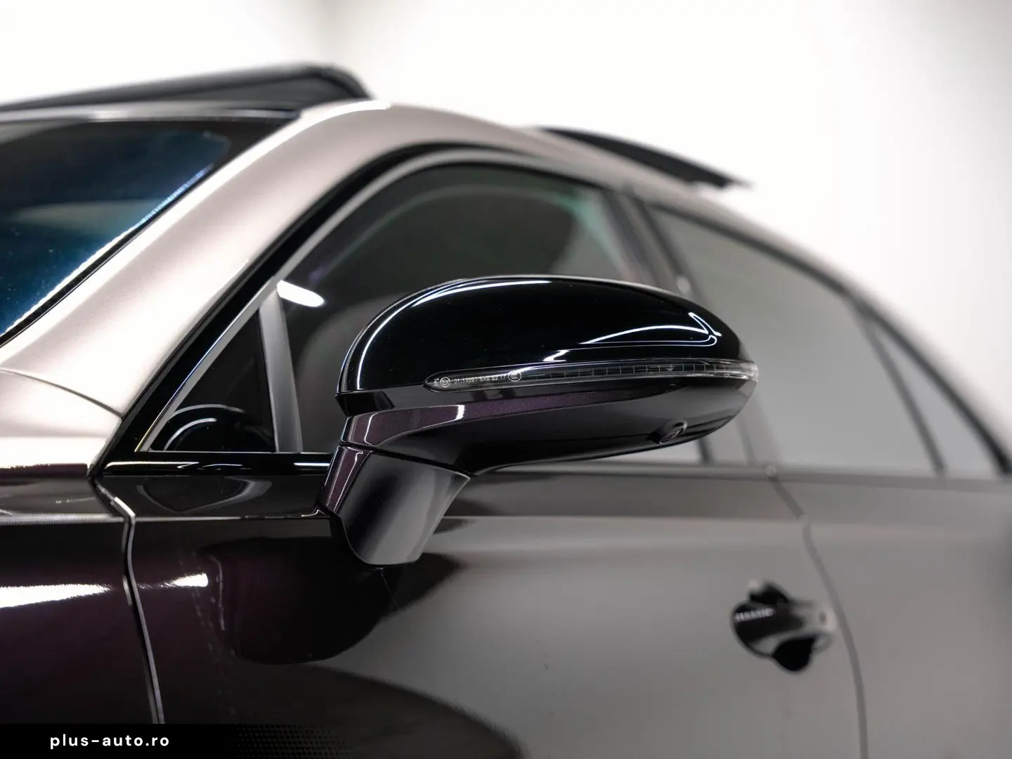 BENTLEY Flying Spur 4.0 V8 Hybrid Mulliner  NAIM ROTATIN