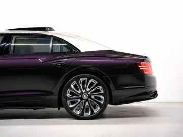 BENTLEY Flying Spur 4.0 V8 Hybrid Mulliner  NAIM ROTATIN