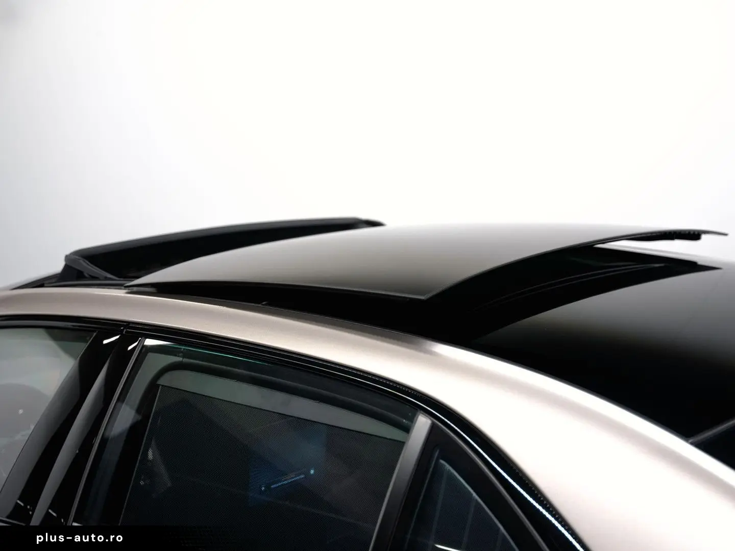 BENTLEY Flying Spur 4.0 V8 Hybrid Mulliner  NAIM ROTATIN