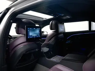 BENTLEY Flying Spur 4.0 V8 Hybrid Mulliner  NAIM ROTATIN