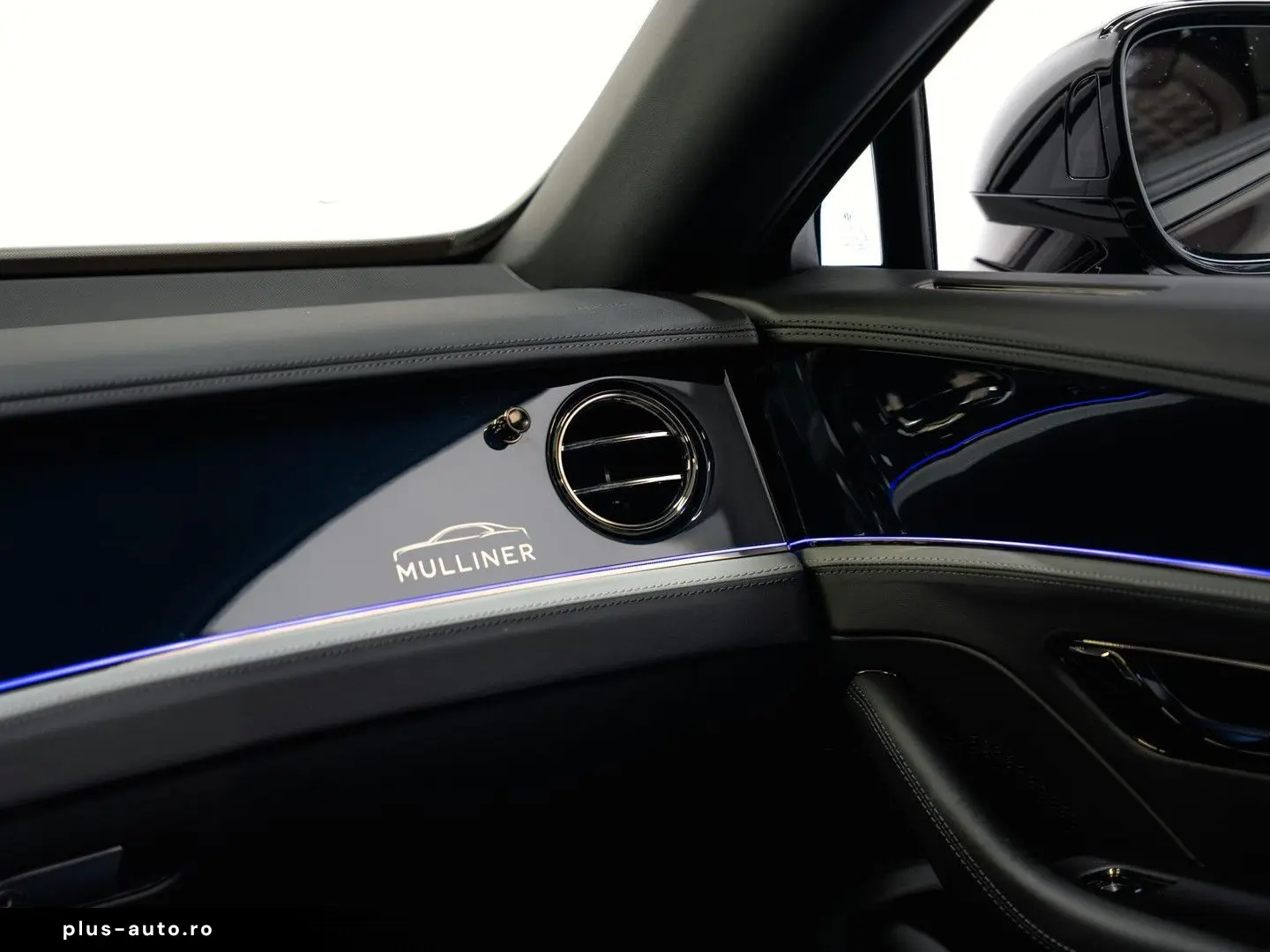 BENTLEY Flying Spur 4.0 V8 Hybrid Mulliner  NAIM ROTATIN