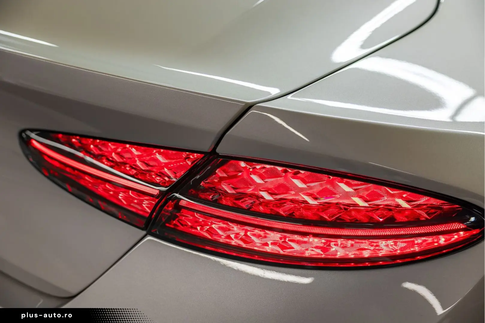 BENTLEY Continental GT Speed V8 Hybrid  White Sand Touri