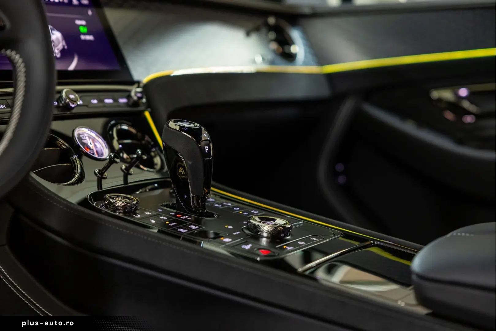 BENTLEY Continental GT Speed V8 Hybrid  White Sand Touri