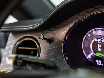 BENTLEY Continental GT Speed V8 Hybrid  White Sand Touri