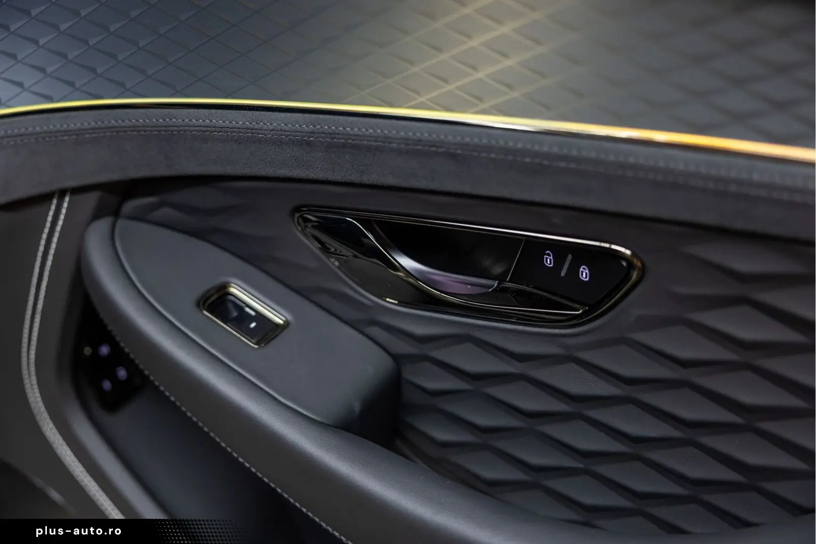 BENTLEY Continental GT Speed V8 Hybrid  White Sand Touri