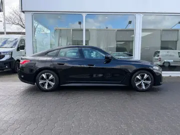 BMW 420i Gran Coupé Widescreen Shadowline LED