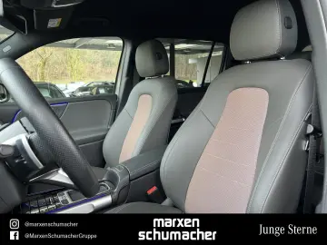 MERCEDES-BENZ EQB 300 4M Electric